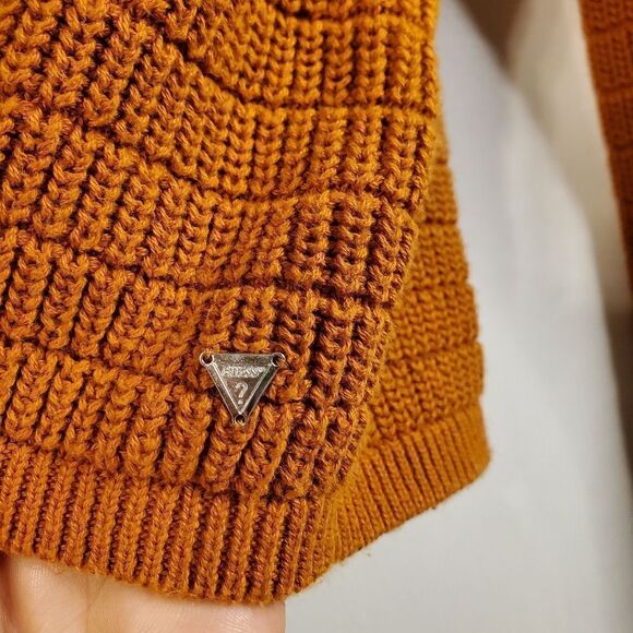 Guess sweatshirt - Picture 3 of 6